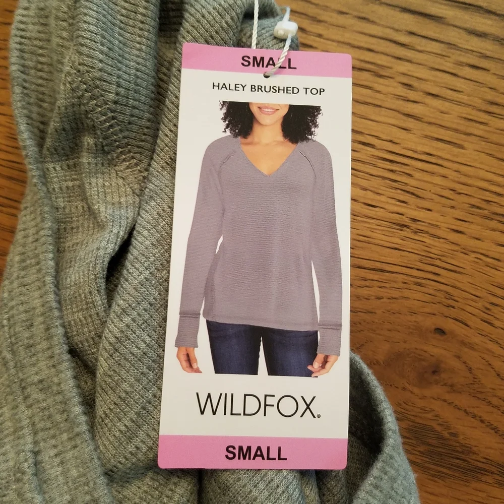 NEW Wildfox Haley V Neck Brushed V Neck Top Exposed Seams Gray Size Small